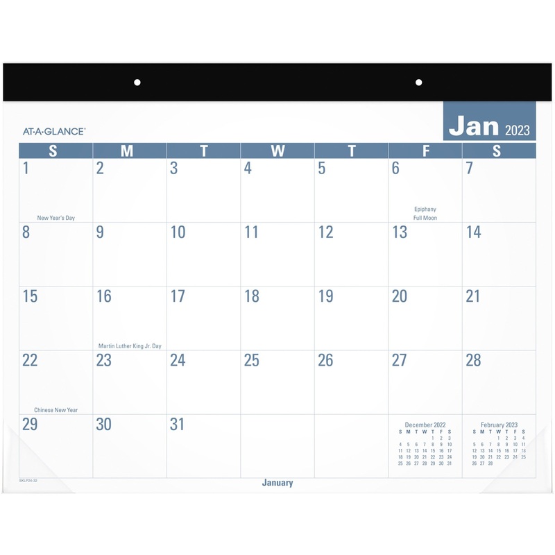 At-A-Glance E-Z Read Monthly Desk Pad – AAGSKLP2432