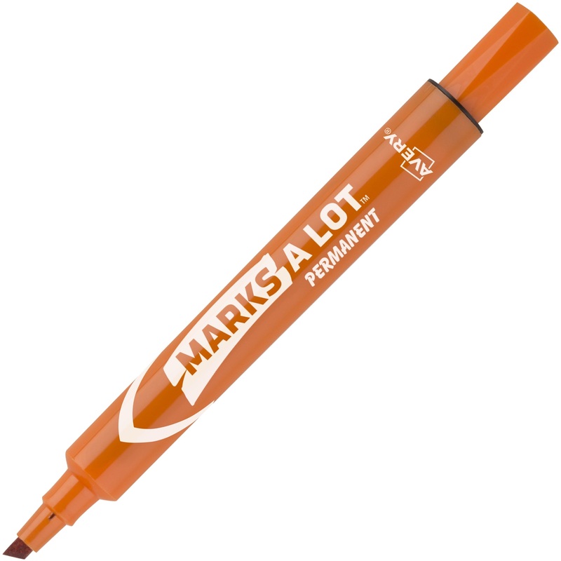Avery Large Desk-Style Permanent Markers – AVE08883